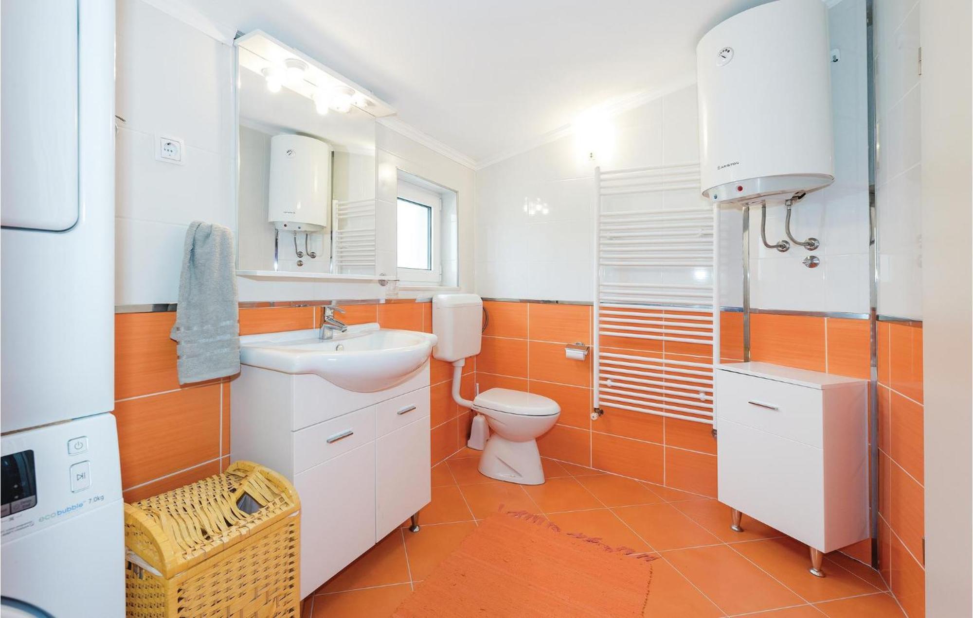 Three-Bedroom Holiday Home in Šibenik Buitenkant foto